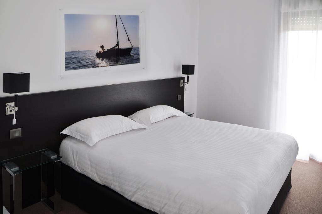 Golden Tulip Suites- 4*